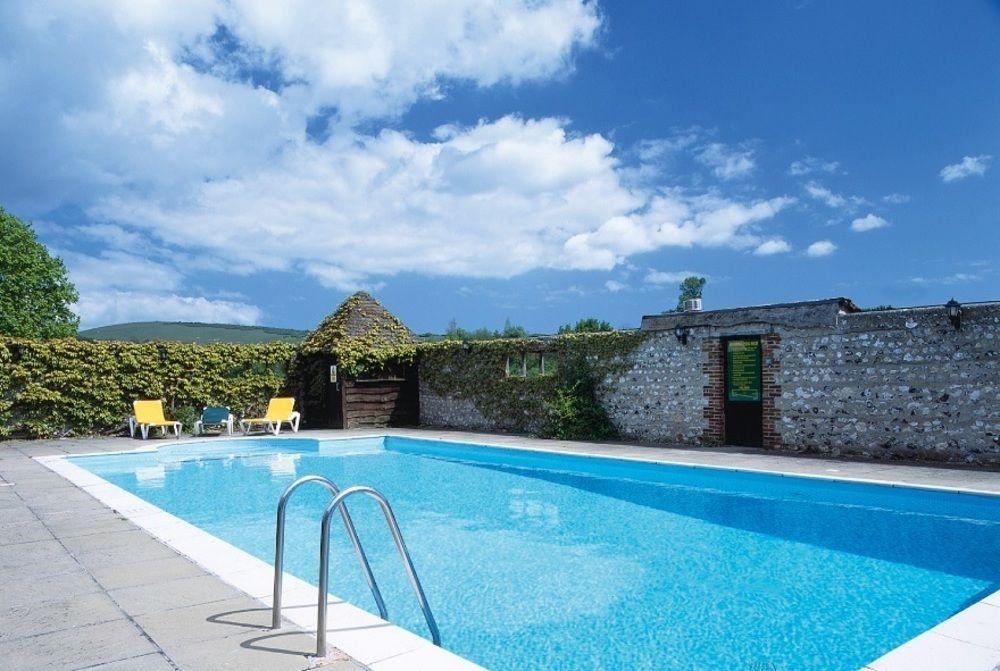 The Alfriston Hotel Екстериор снимка