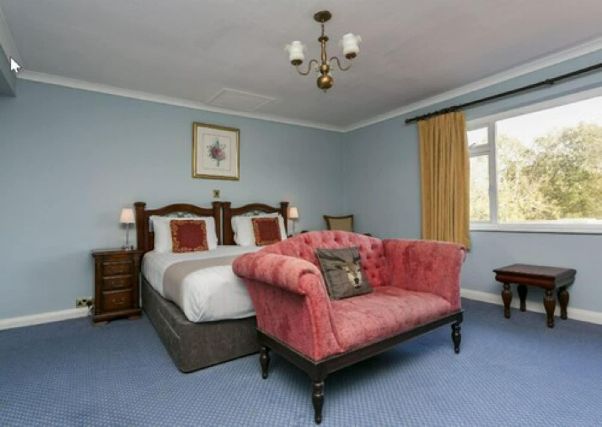 The Alfriston Hotel Екстериор снимка