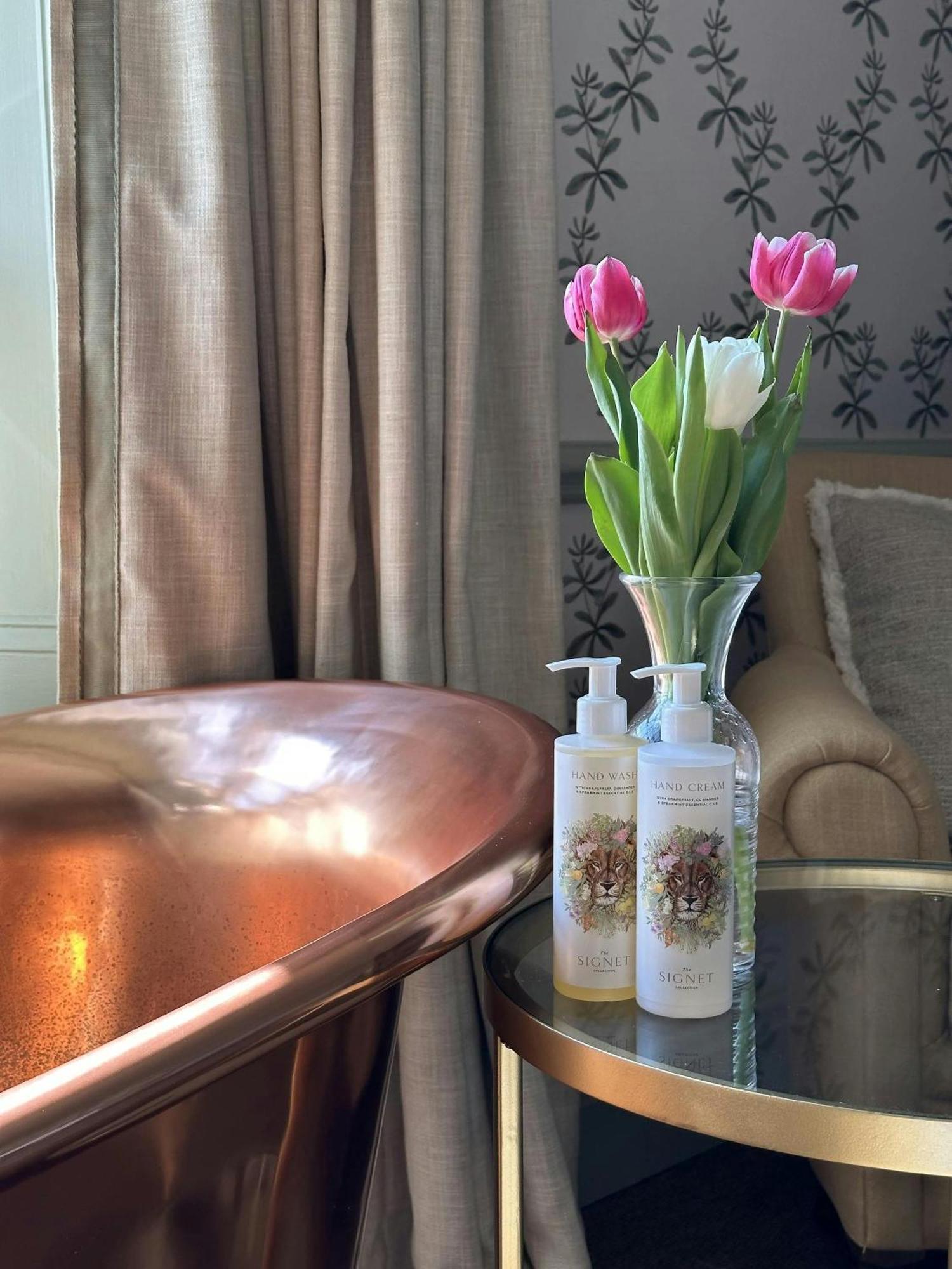 The Alfriston Hotel Екстериор снимка